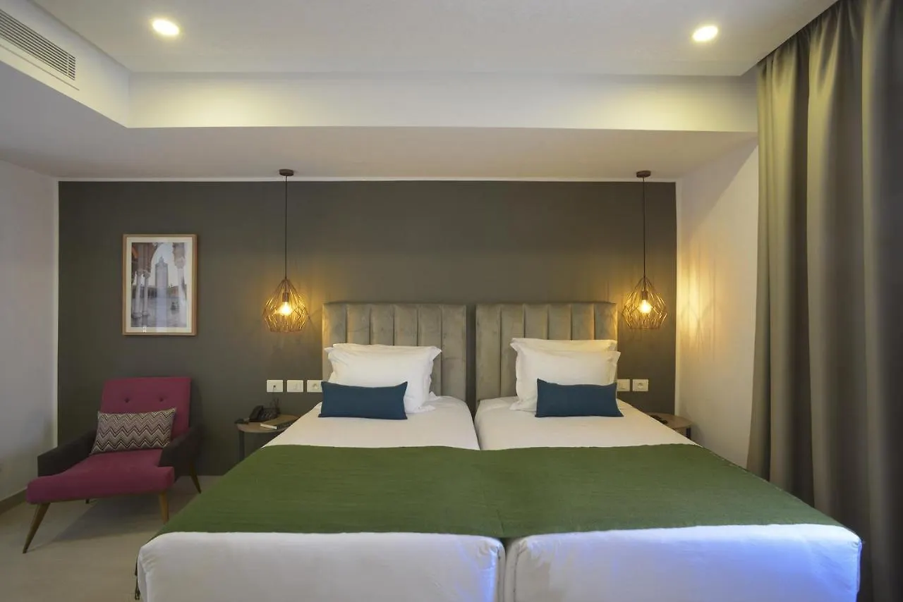 Maia Hotel Suites Τύνιδα 5*,